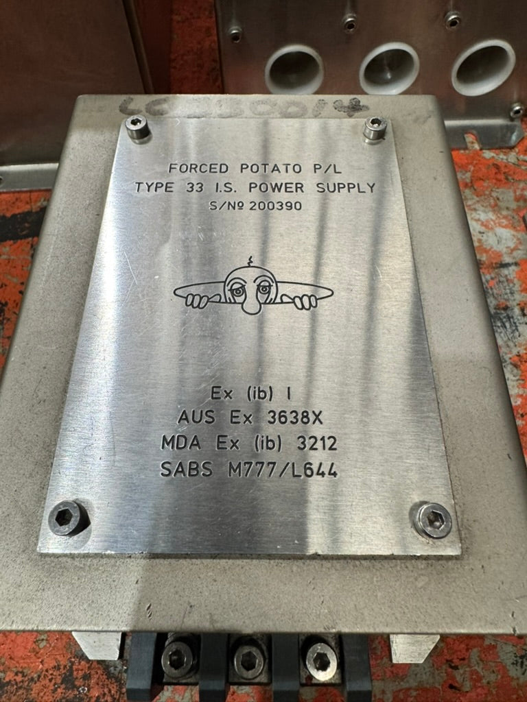 Pempek Type 33 IS Power Supply — 110V Input / 18V 800mA Output