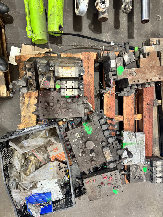 Drill Rig Valve Banks Lot — Hydraulogic and Hydraulic Controls, Mines Dept Compliant (Used)